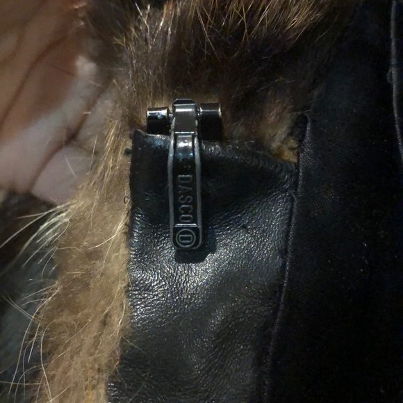 Vintage Fur Coat - Picture 5 of 15